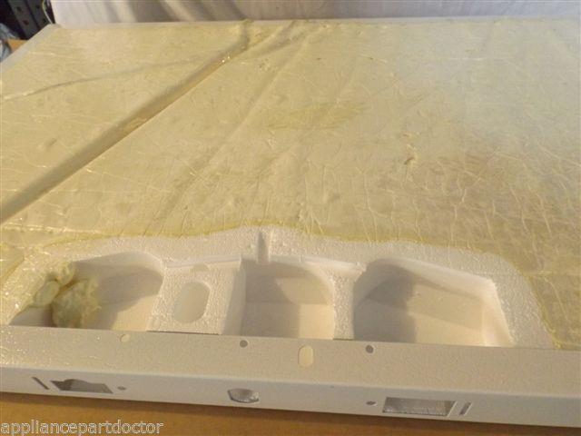 MAYTAG/WHIRLPOOL FREEZER 68001528 Exterior Door Panel w/ insulation NEW IN BOX MAYTAG/WHIRLPOOL FREEZER 68001528 Exterior Door Panel w/ insulation NEW IN BOX